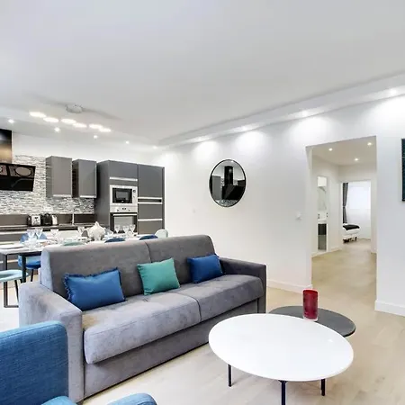 Trocadero/ Eiffel Tower - 3 Bedrooms- New! Paris