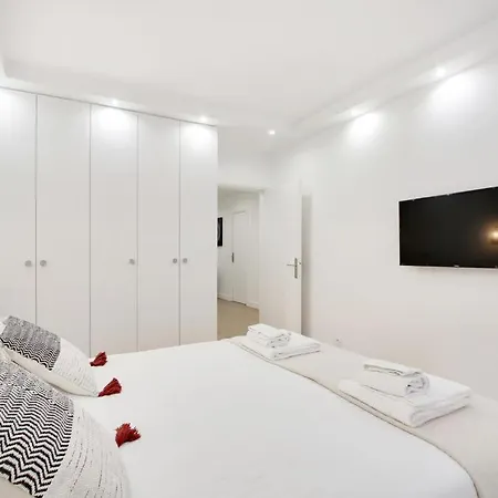 Trocadero/ Eiffel Tower - 3 Bedrooms- New! * Paris