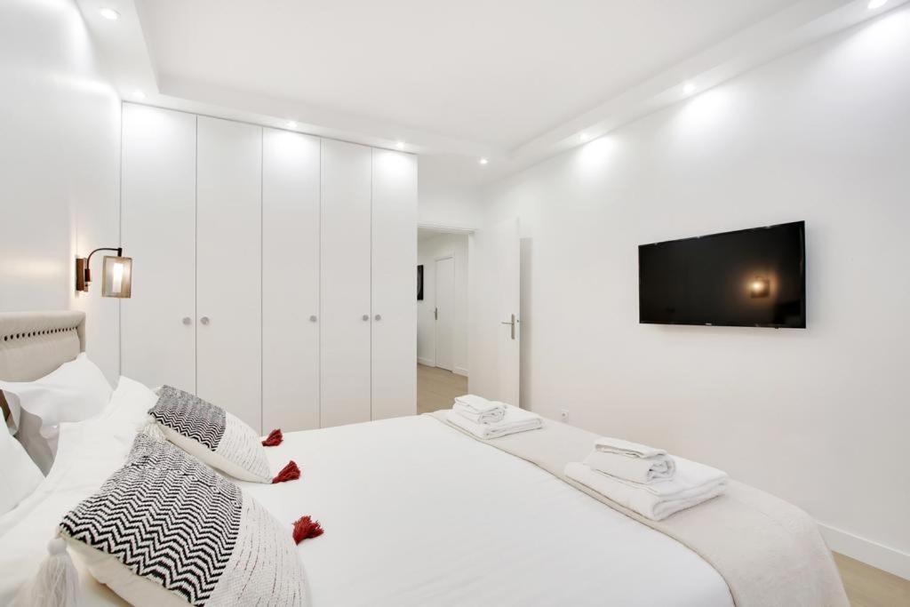 Trocadero/ Eiffel Tower - 3 Bedrooms- New! * Parigi